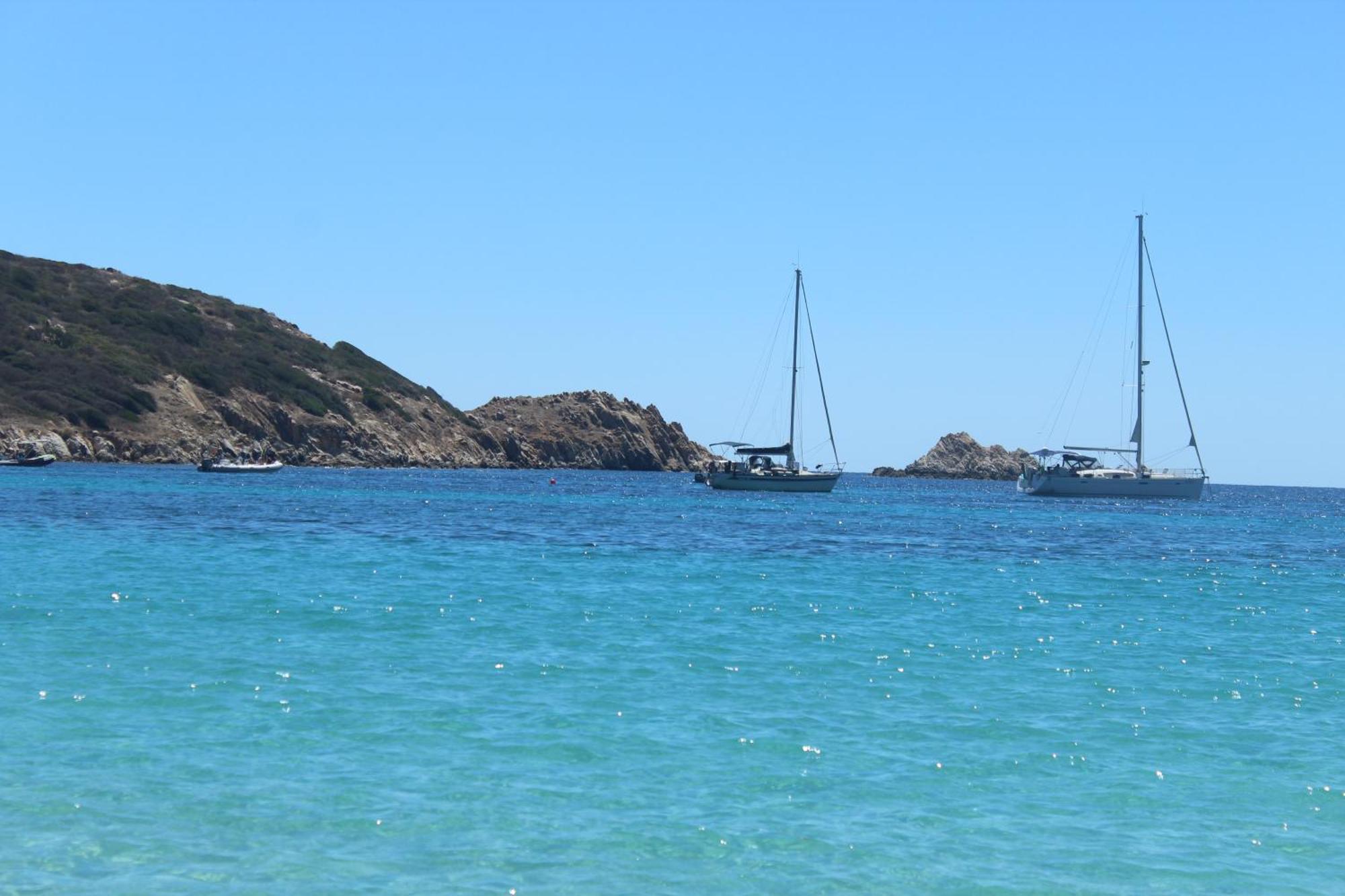 Los Flamingos Bed & Breakfast La Maddalena  ภายนอก รูปภาพ