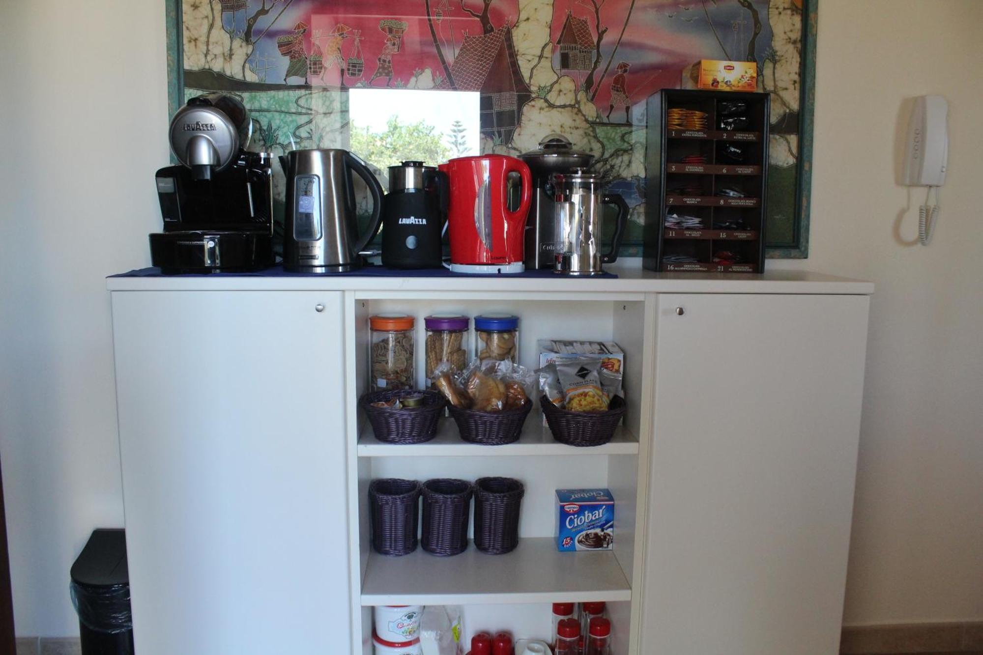 Los Flamingos Bed & Breakfast La Maddalena  ภายนอก รูปภาพ