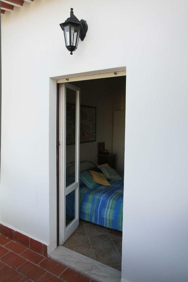 Los Flamingos Bed & Breakfast La Maddalena  ภายนอก รูปภาพ