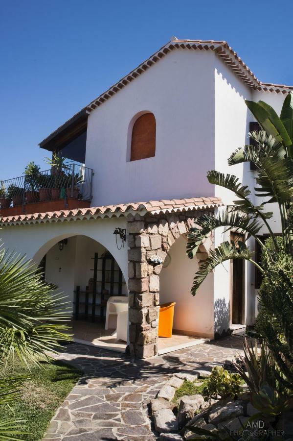 Los Flamingos Bed & Breakfast La Maddalena  ภายนอก รูปภาพ