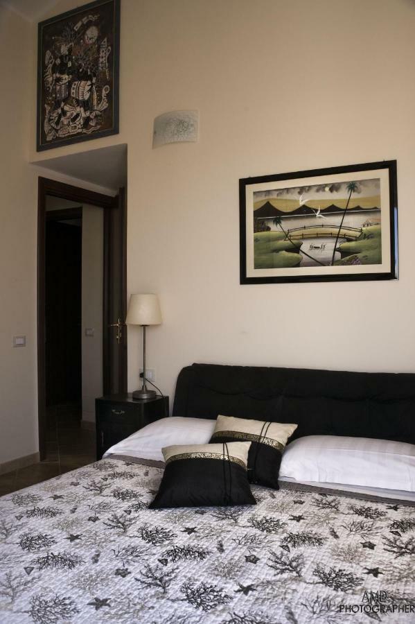 Los Flamingos Bed & Breakfast La Maddalena  ภายนอก รูปภาพ